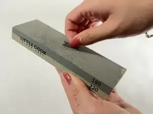 How to Sharpen the Blade of a Maped Hand-Held (Model 506600) Pencil Sharpener