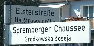 Bilingual street name in Hoyerswerda, Germany 288349085 288349085 name:de=Spremberger Chaussee name:hsb=Grodkowska šoseja