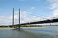 Rheinkniebrücke in Düsseldorf