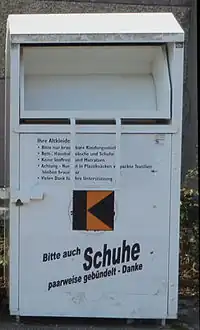 Altkleider-Container, Kolping, Farbe:weiß