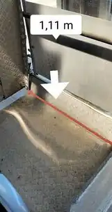 The marked line corresponds to the movement direction, so the measured distance is portable_lift:maxlength:physical=*.